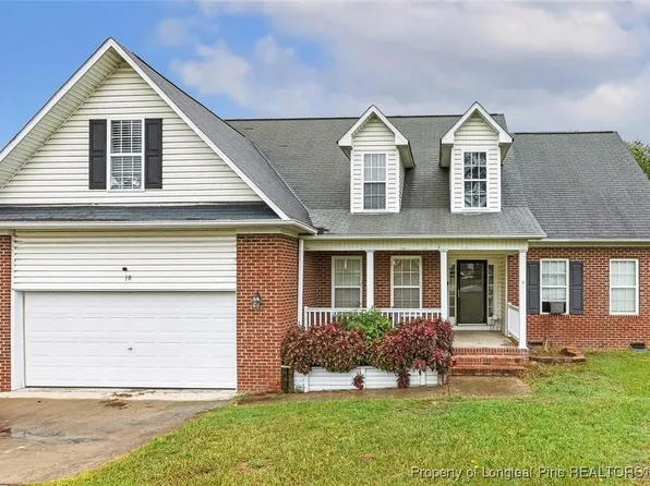 10 Pender Rd, Spring Lake, NC 28390