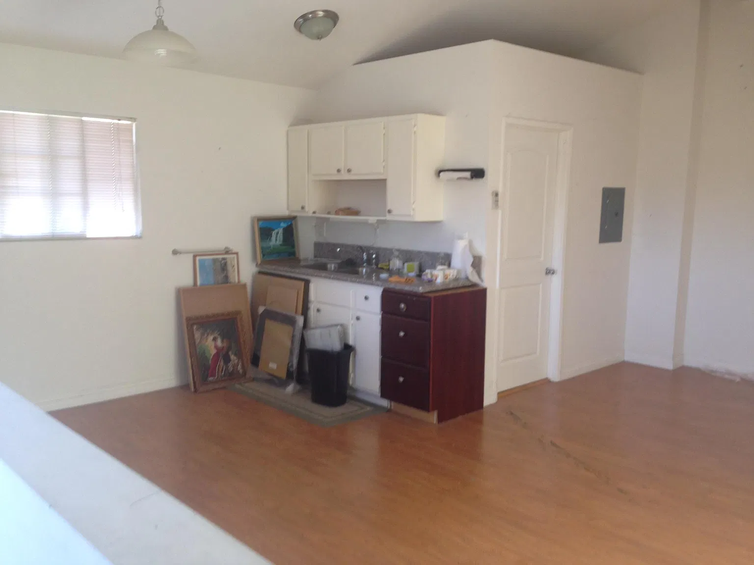 Studio, 450 sqft, $1,650 — Photo 3