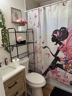 3rd image of 23435 Panama Ave