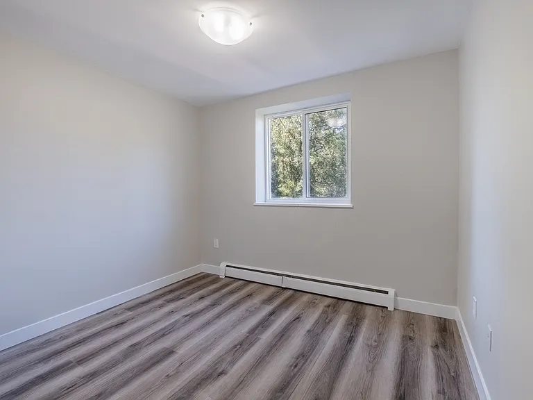 17 Cloverdale Ave #3 — Photo 13