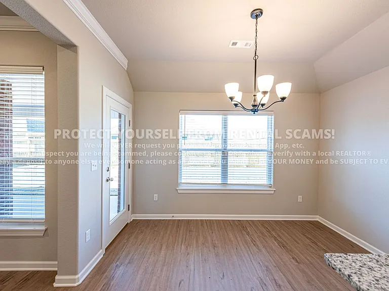 441 Peach Ave — Photo 7