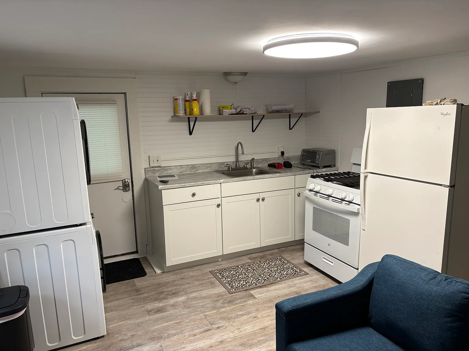 1 bed, 500 sqft, $1,200 — Photo 3