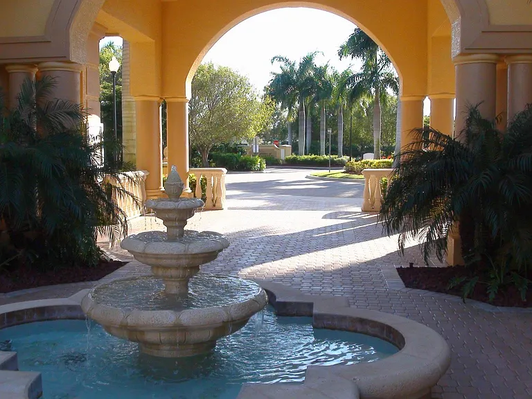Beautiful Gardens at Beachwalk