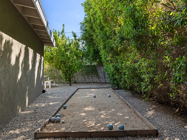 2197 E Belding Dr — Photo 39