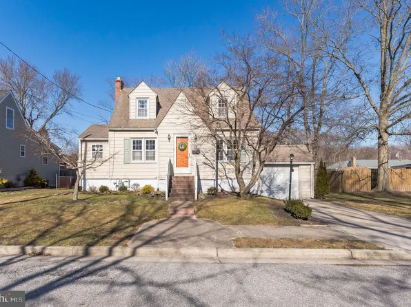 32 Maple Ave, Pennsville, NJ 08070