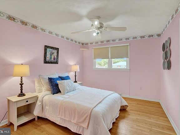 5th image of 2319 Redwood Rd