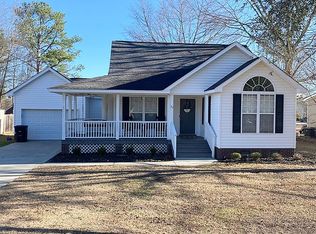 30 Heatherwood Dr, Lugoff, SC 29078