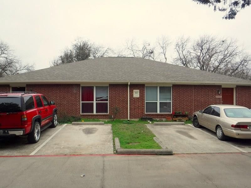 1st image of 904 Naomi Ln