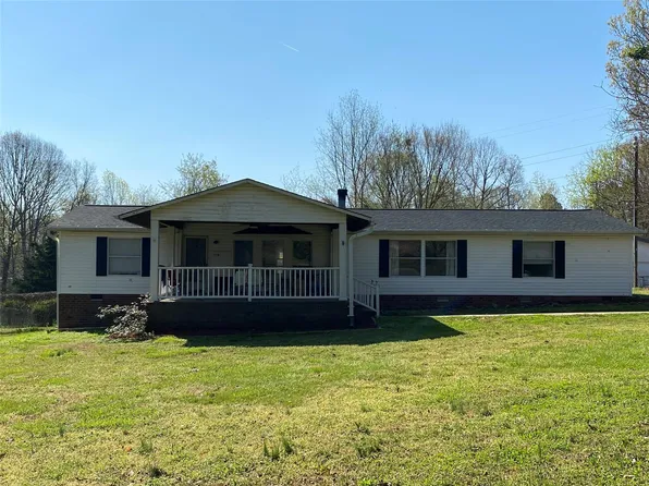 110 Gray Fox Ln #31, Mount Holly, NC 28120