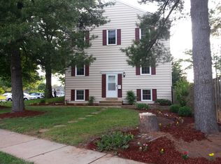9400 Abingdon Ct, Manassas, VA 20109