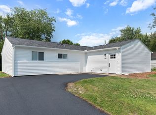 148 Fairwood Dr, Bolingbrook, IL 60440