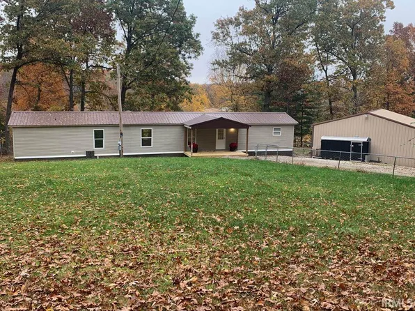 911 N Wolf Rd, Bloomfield, IN 47424