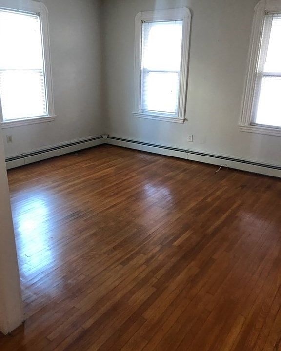 2nd image of 410 Charles St APT 1