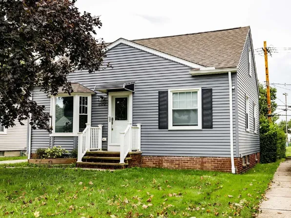 1572 Woodhurst Ave, Mayfield Heights, OH 44124