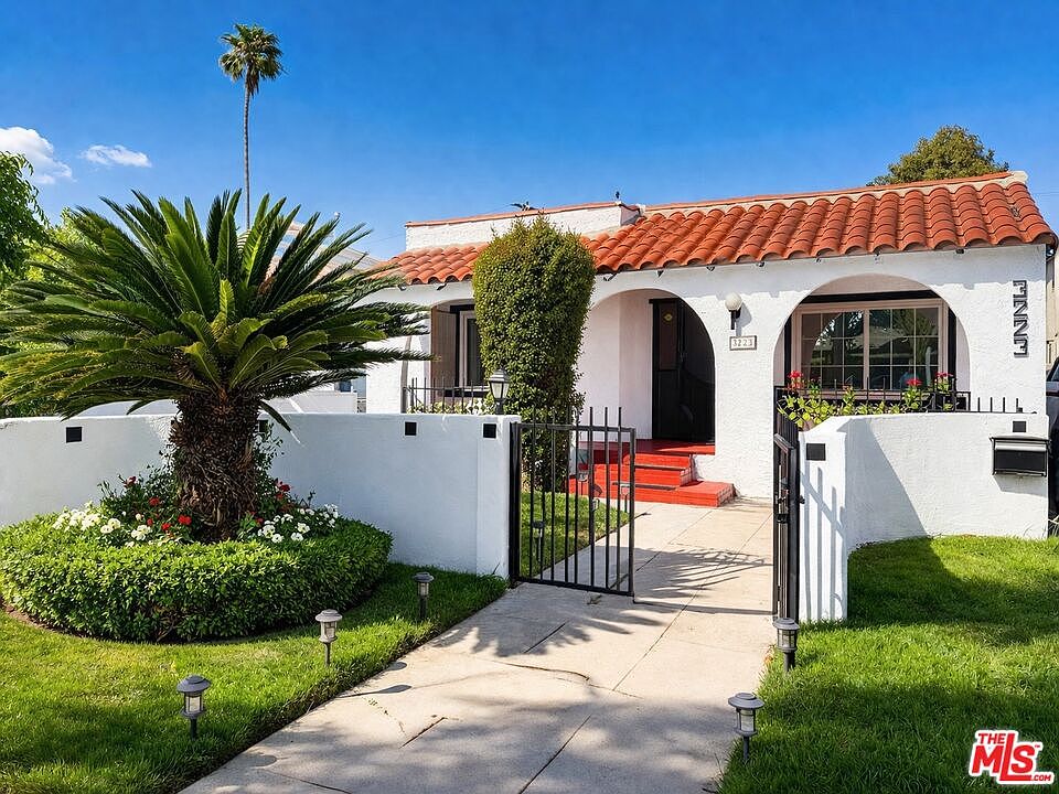 1st image of 3223 Perlita Ave