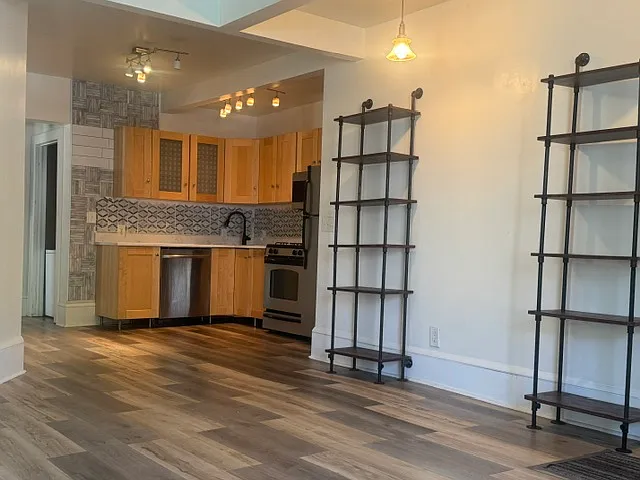 2717 Girard Ave S #101 — Photo 20