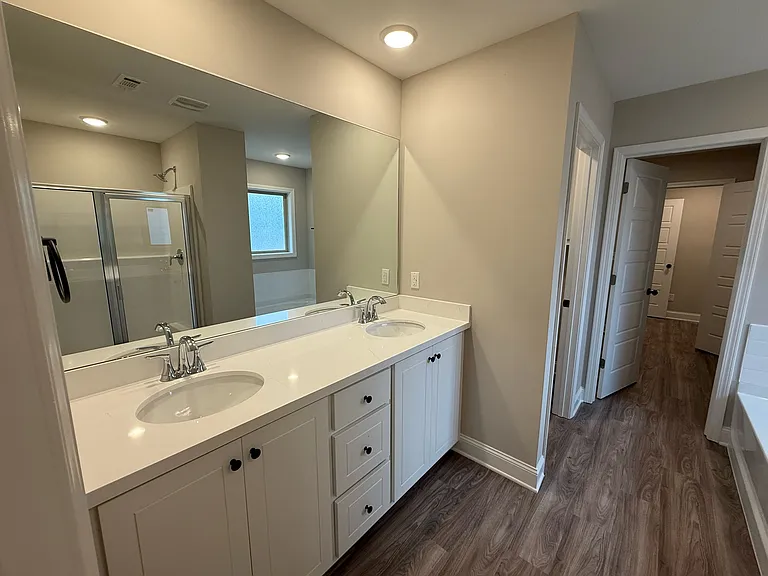 546 Patrick Farms Dr — Photo 14