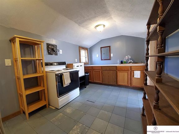 5th image of 16300 S 75th St Unit 1