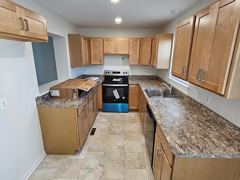 111 Barrington Ln — Photo 17