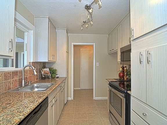 4th image of 3588 Payne Ave APT 7