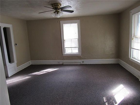 3rd image of 31 Hazzard St