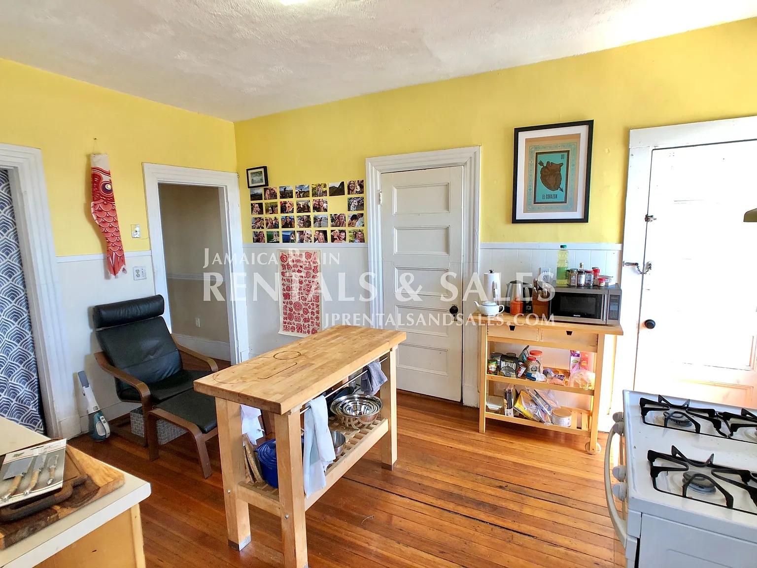 1 bed, 1.0 bath, 700 sqft, $2,200 — Photo 3