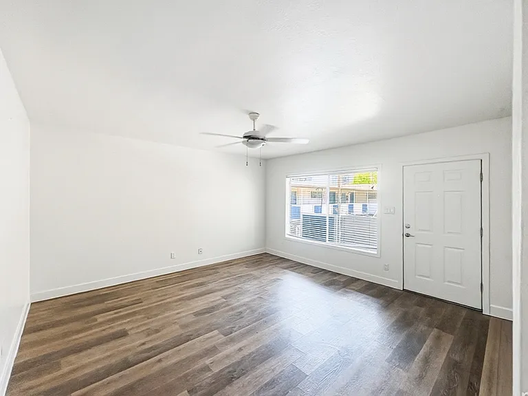 337 W Pasadena Ave #11 — Photo 6