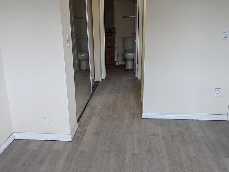 240 W Lincoln Ave W #6 — Photo 14
