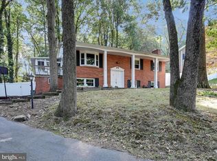 1426 Bradley Ave, Hummelstown, PA 17036