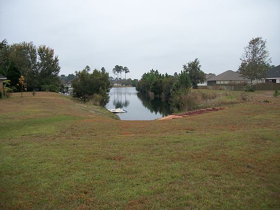 2nd image of 153 Edge Water Dr