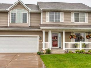 1212 S 4th St, Indianola, IA 50125