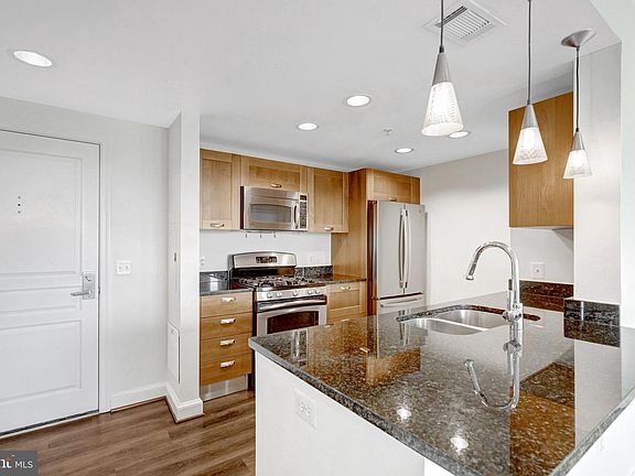 5th image of 2451 Midtown Ave APT 1502