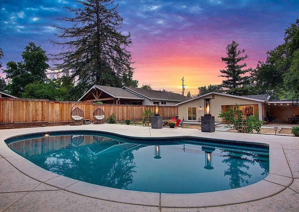 2nd image of 3652 Hollister Ave