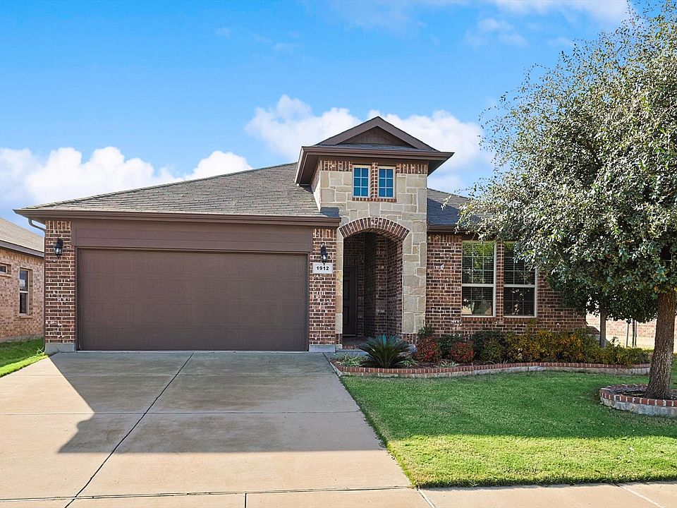 1st image of 1912 Potrillo Ln
