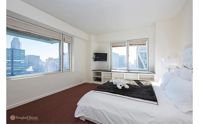 Rented by Douglas Elliman | media 18