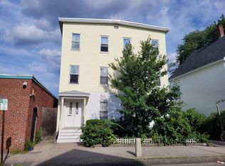 393 Dubuque St APT 3, Manchester, NH 03102