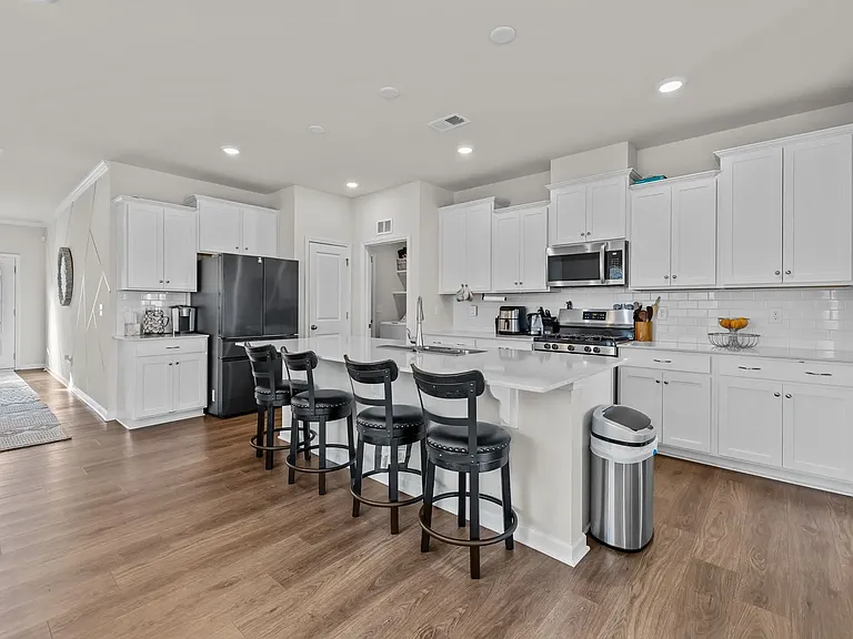 18045 Stark Way — Photo 15