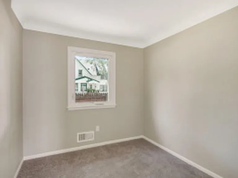 996 Fremont Ave — Photo 6