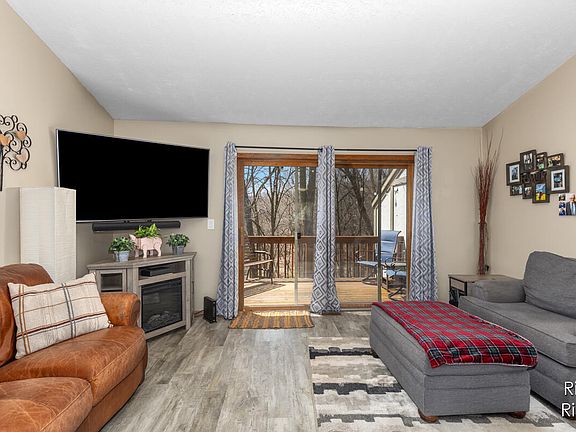 2nd image of 61 Skyline Cir NW #132