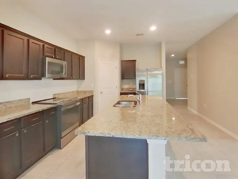 2996 Neverland Dr — Photo 7