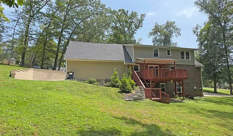 815 Shady Bluff Trl — Photo 30