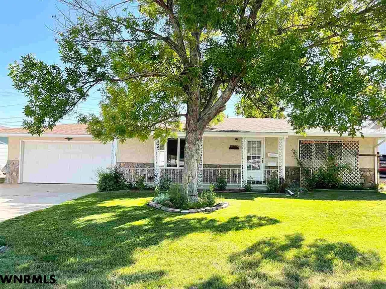 2360 Pacific Blvd — Photo 1