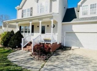 4709 Waterford Cove Dr, Raleigh, NC 27616