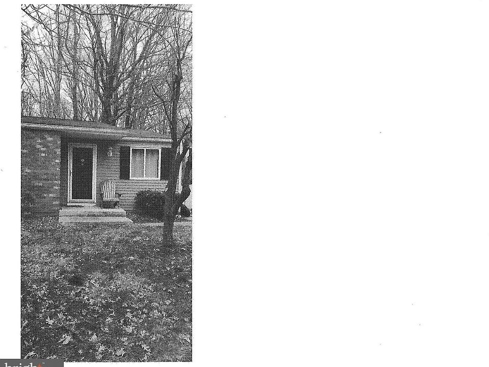 1st image of 414 Blossom Tree Dr