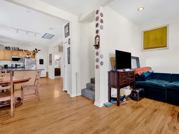 1903 W Dickens Ave APT 3F, Chicago, IL 60614