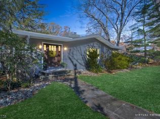 1124 Summit Ln, Mountainside, NJ 07092