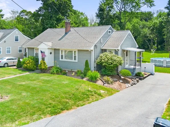 74 Center St, Bridgewater, MA 02324