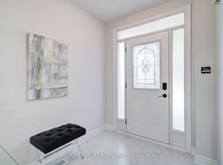 32 Frobisher St, Richmond Hill, ON L4B 4H7