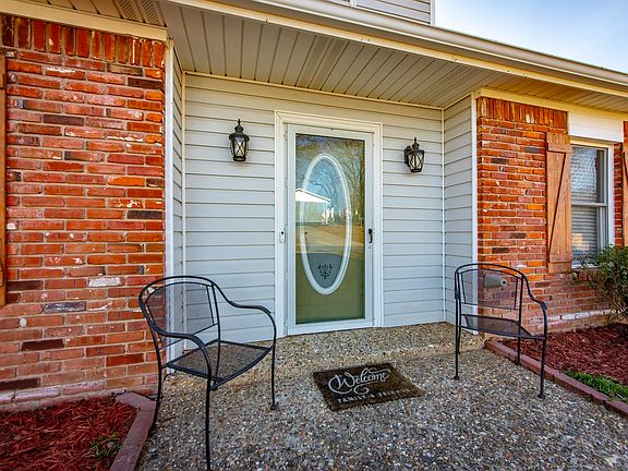 4th image of 1106 Abercorn Pl