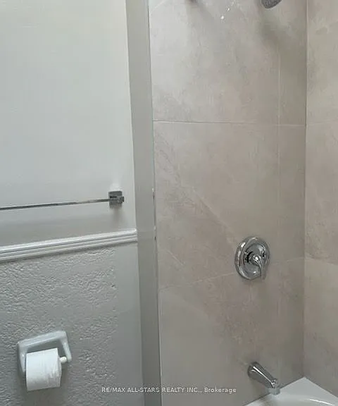 559A Mount Pleasant Rd — Photo 10